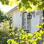 Quinta Do Valdalagea 컨트리하우스 *