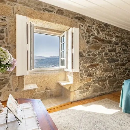 Летний дом Quinta Do Valdalagea Пезу-да-Регуа